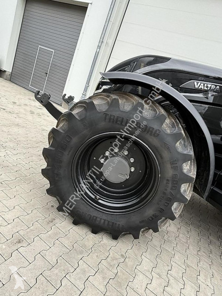 Tractor Valtra T 255 Active