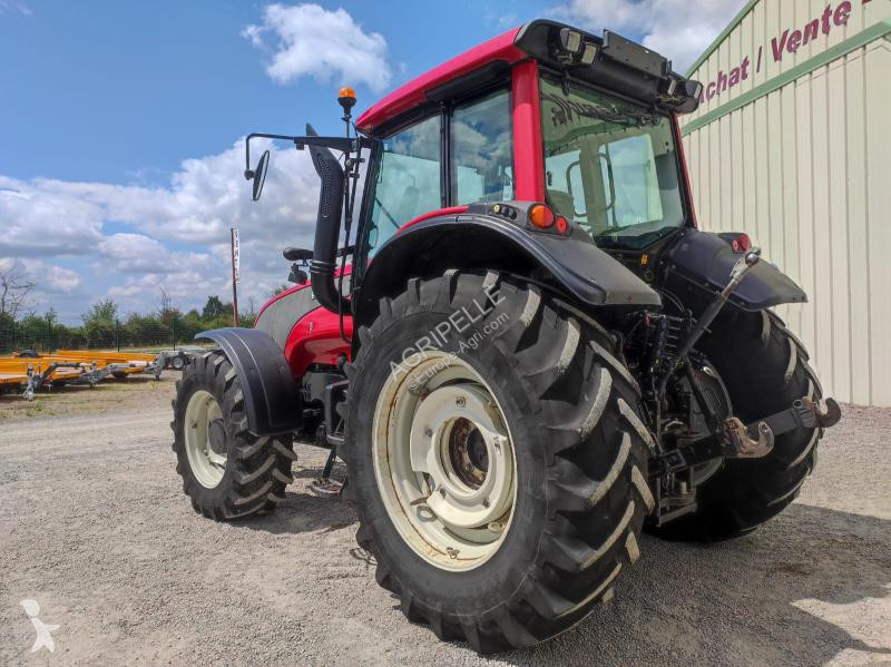 Tracteur agricole Valtra T151
