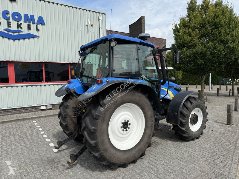 Tracteur agricole New Holland T5040 CAB + GPS