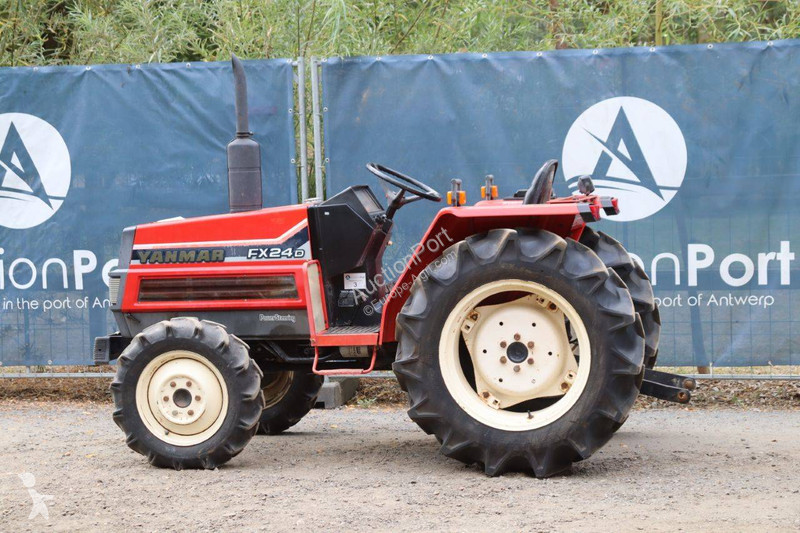 جرار زراعي Yanmar FX24D