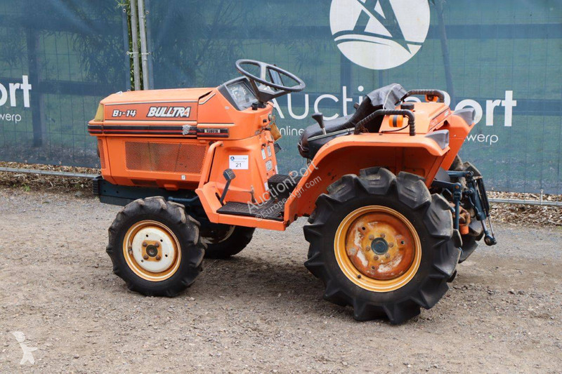 Landbrugstraktor Kubota B1-14 Bulltra