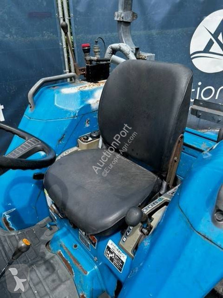Tracteur agricole New Holland 2200