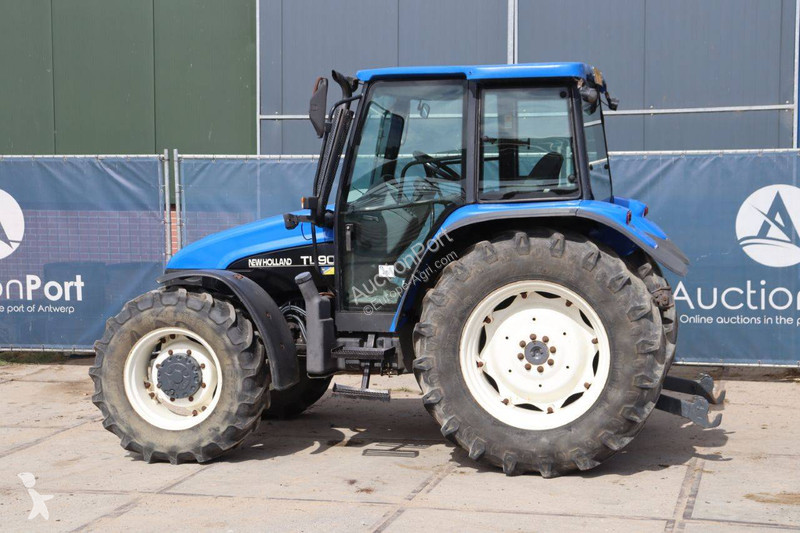 Tracteur agricole New Holland TL90
