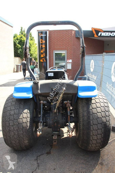 Tracteur agricole New Holland TC40D