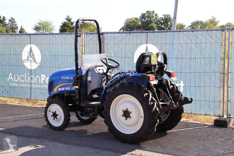 Tracteur agricole New Holland BOOMER