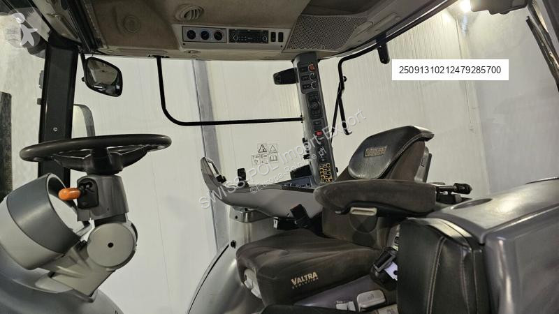 Traktor Valtra