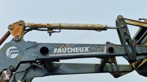 جرار زراعي Renault