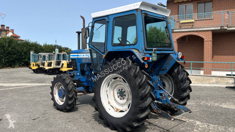 Lantbrukstraktor Ford 7700 4X4