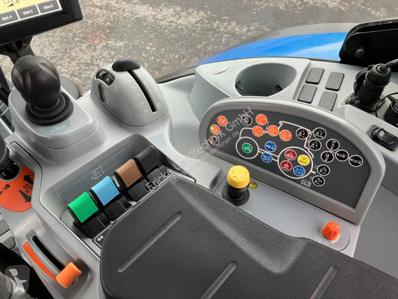 Lantbrukstraktor New Holland  T7.245 Auto...