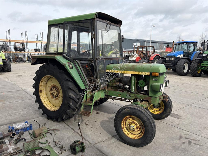 Lantbrukstraktor John Deere 2030