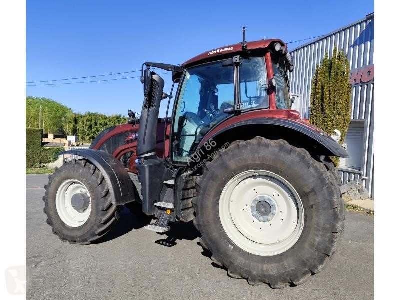 Tracteur agricole Valtra T145