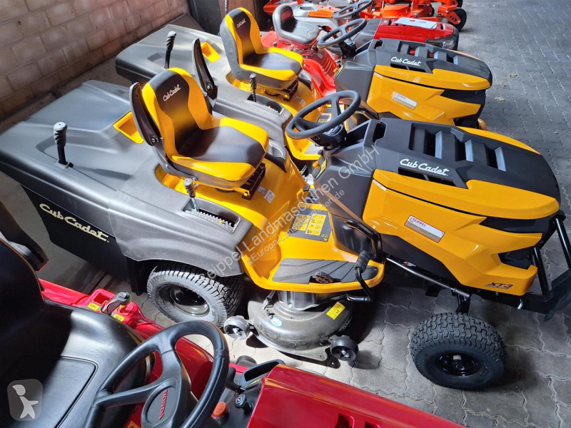 Landbrugstraktor   CUB CADET XT3 QR106...