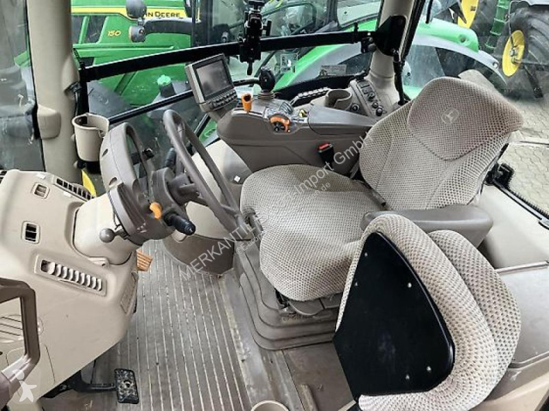Lantbrukstraktor John Deere 6110R