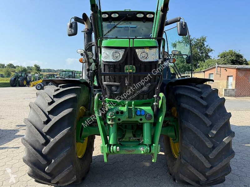 Lantbrukstraktor John Deere 6210R