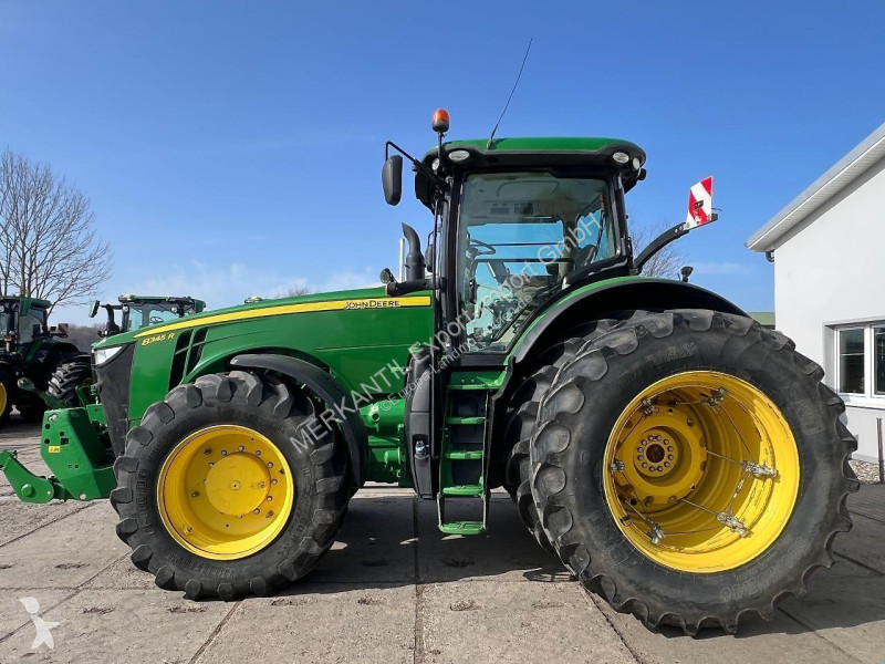 Lantbrukstraktor John Deere 8345R e23