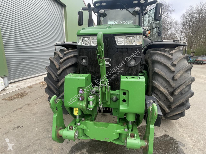 Lantbrukstraktor John Deere 8400 R e23