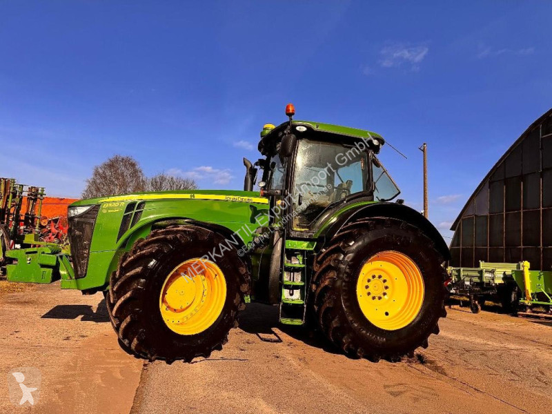 Lantbrukstraktor John Deere 8320 R