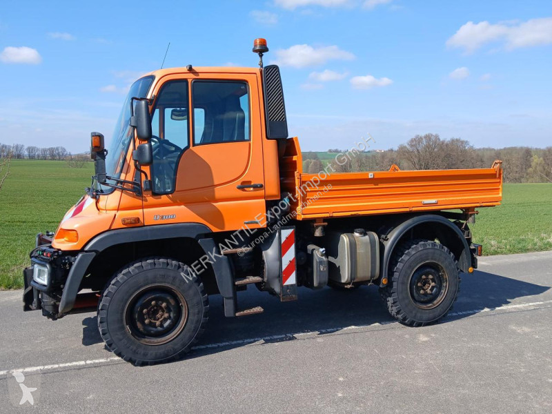 Lantbrukstraktor Unimog  U 300