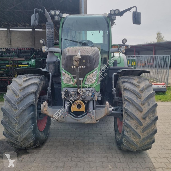 Lantbrukstraktor Fendt  724 Profi Plus
