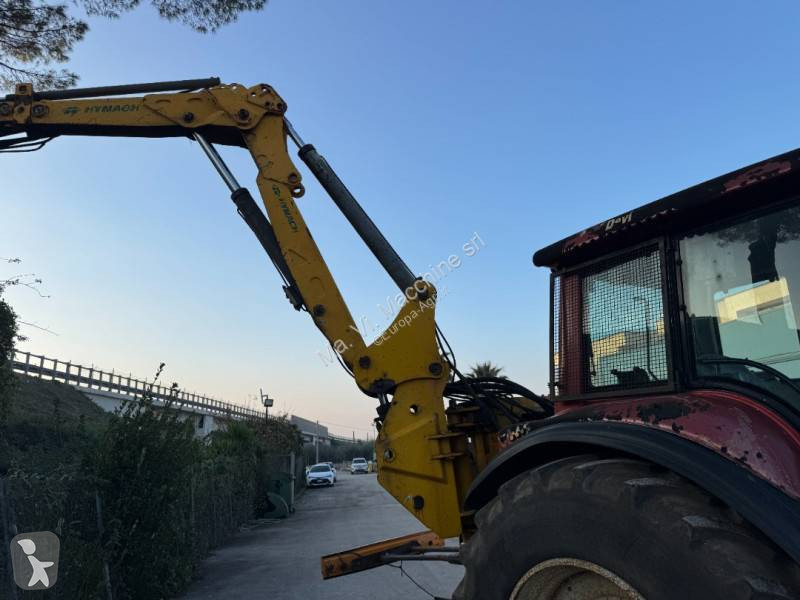 Valtra T140 tractor