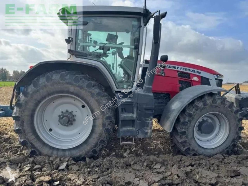 Landbrugstraktor Massey Ferguson  8s205