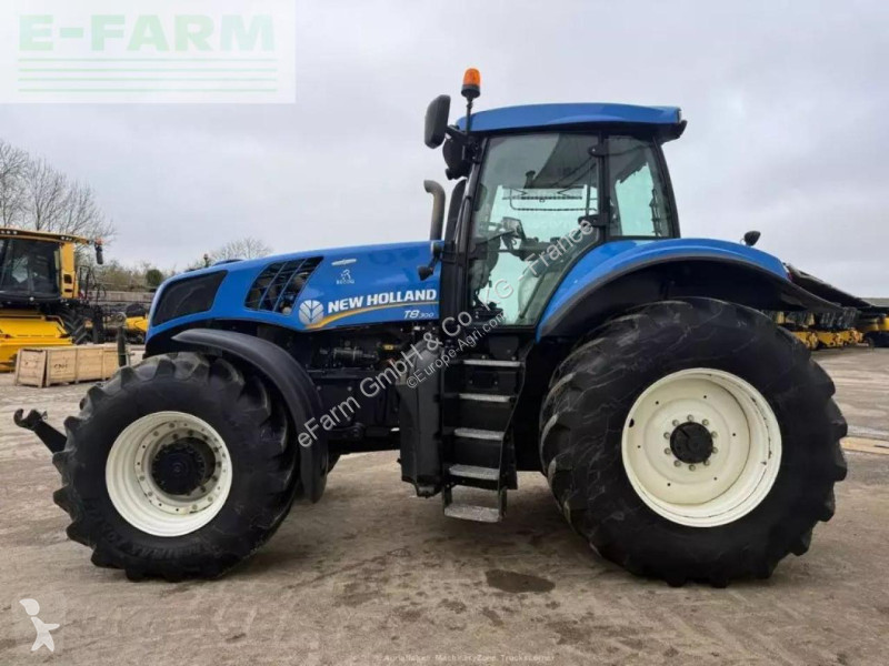 Landbrugstraktor New Holland  t8.300 ac