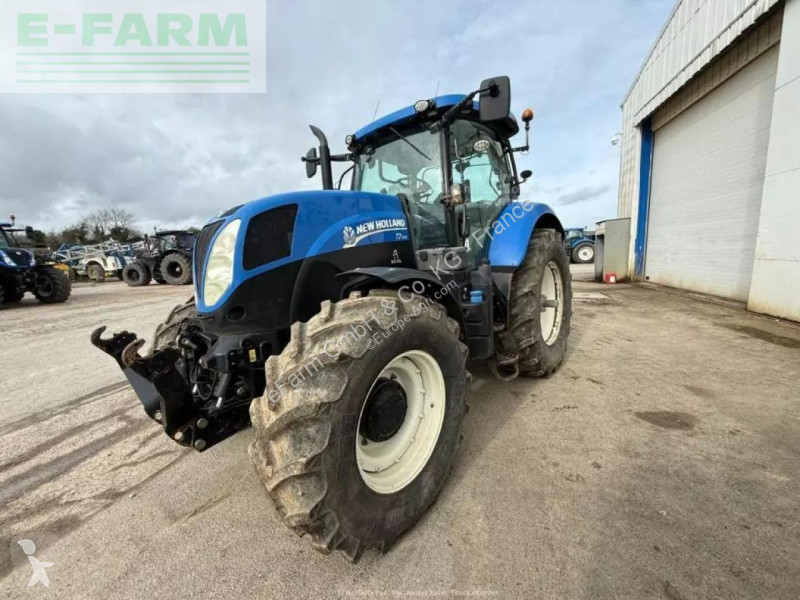 Landbrugstraktor New Holland  t7.210 rc