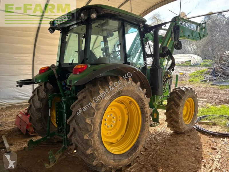 Landbrugstraktor John Deere  5100 m