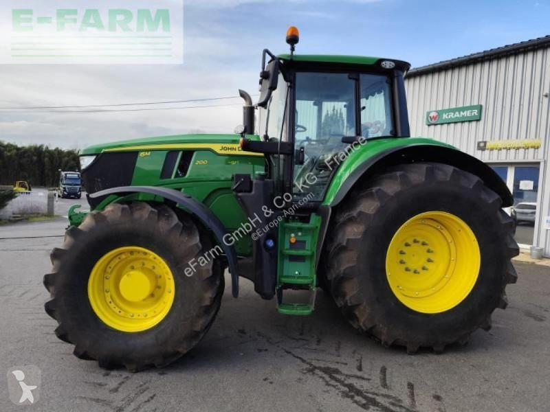 Landbrugstraktor John Deere  6m 200