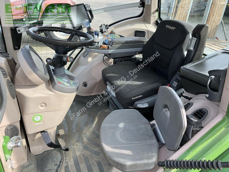 Landbrugstraktor Fendt  828 vario s4