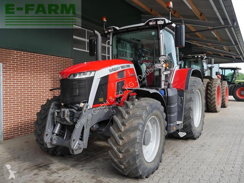 Lantbrukstraktor Massey Ferguson  8s.225 dyna-7