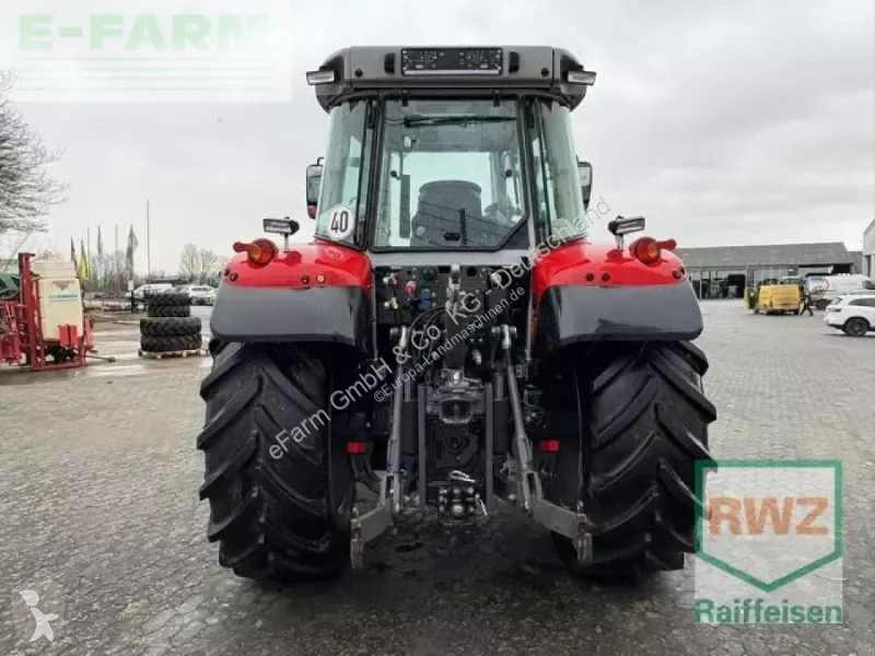 Lantbrukstraktor Massey Ferguson  5s 135 dyna6