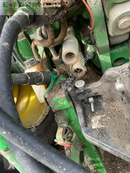 Lantbrukstraktor John Deere 7215R
