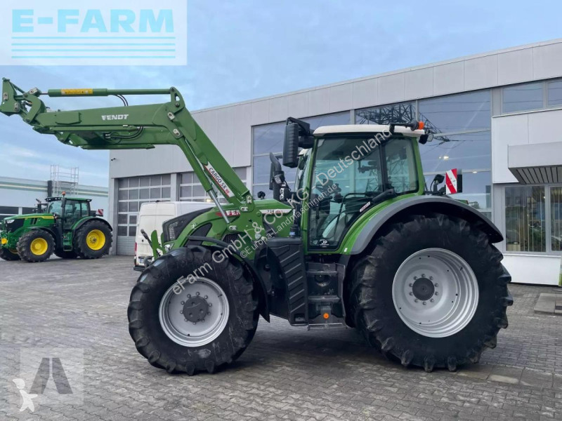 Landbrugstraktor Fendt  724 vario mit frontlader