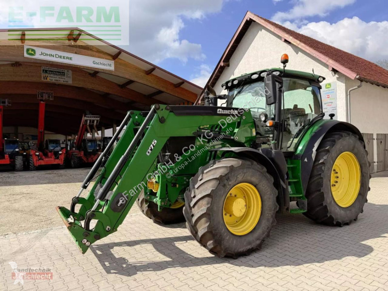 Landbrugstraktor John Deere  6215 r mit frontlader