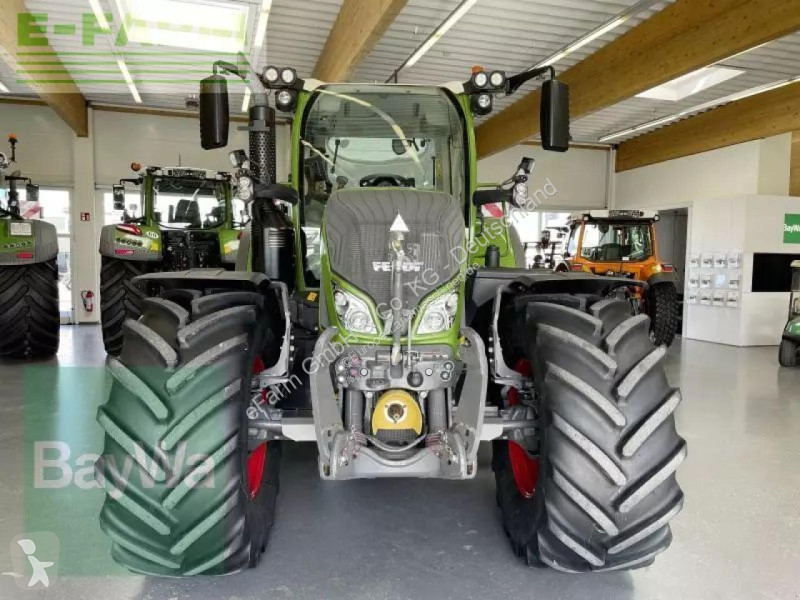 Landbrugstraktor Fendt  724 vario gen6 profi plus