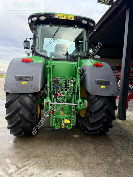 Lantbrukstraktor John Deere 7230R