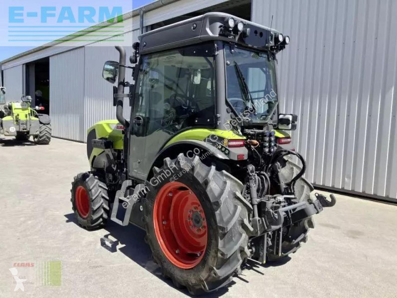 Landbrugstraktor Claas  nexos 240 s advanced