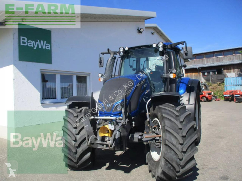 Landbrugstraktor Valtra  n154e v