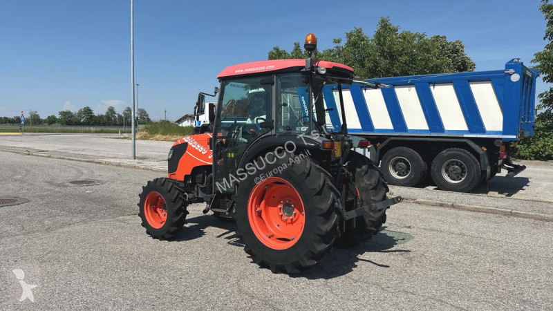 Tractor agrícola Kubota M8540 4x4