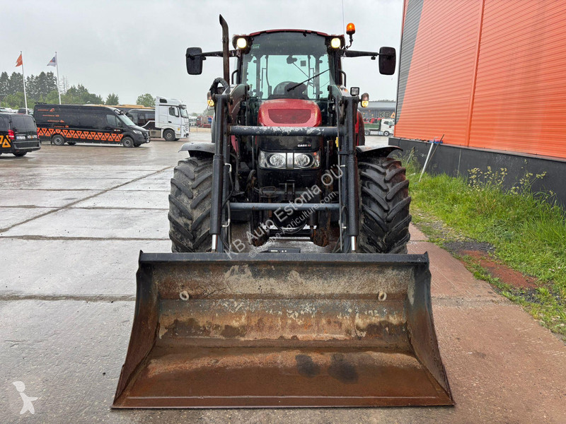 Lantbrukstraktor  Farmall 105U FRONT BUCKET