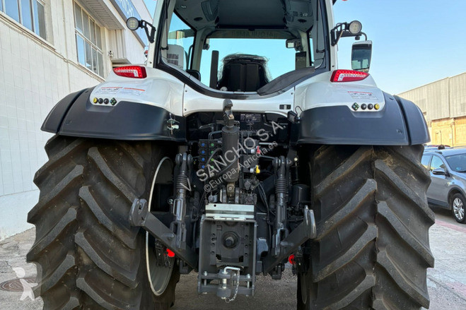 Landbrugstraktor Valtra T 235 DIRECT