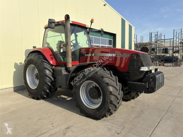 Tracteur agricole Case