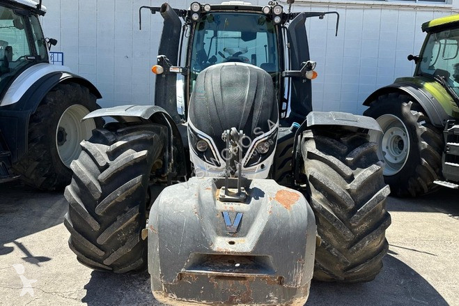 Landbrugstraktor Valtra T 254 VERSU