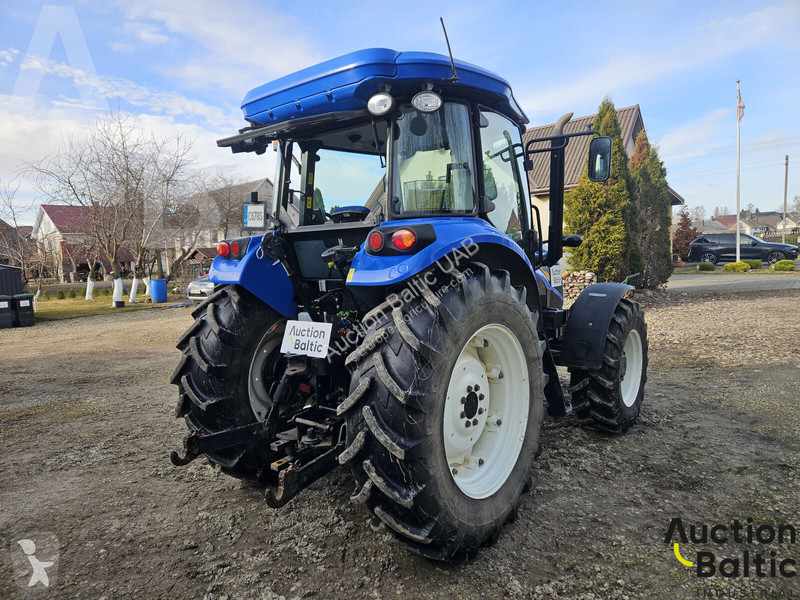Трактор New Holland TD 5.105