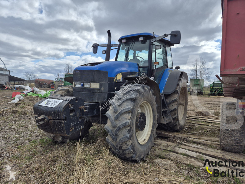 Lantbrukstraktor New Holland TM 190