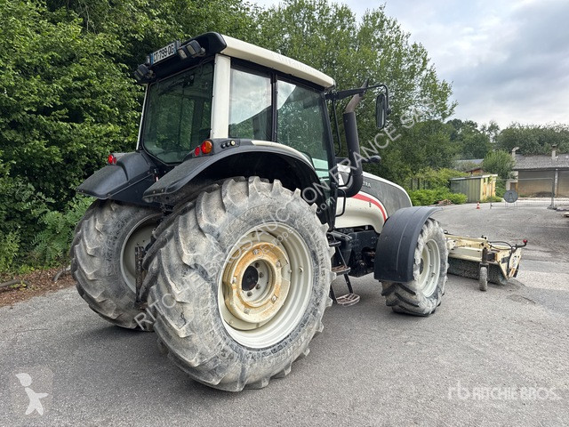 Tractor Valtra  T131h