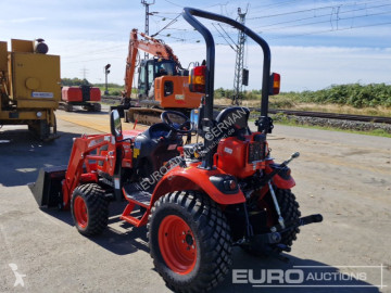 Zemědělský traktor Kioti