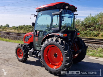 Zemědělský traktor Kioti