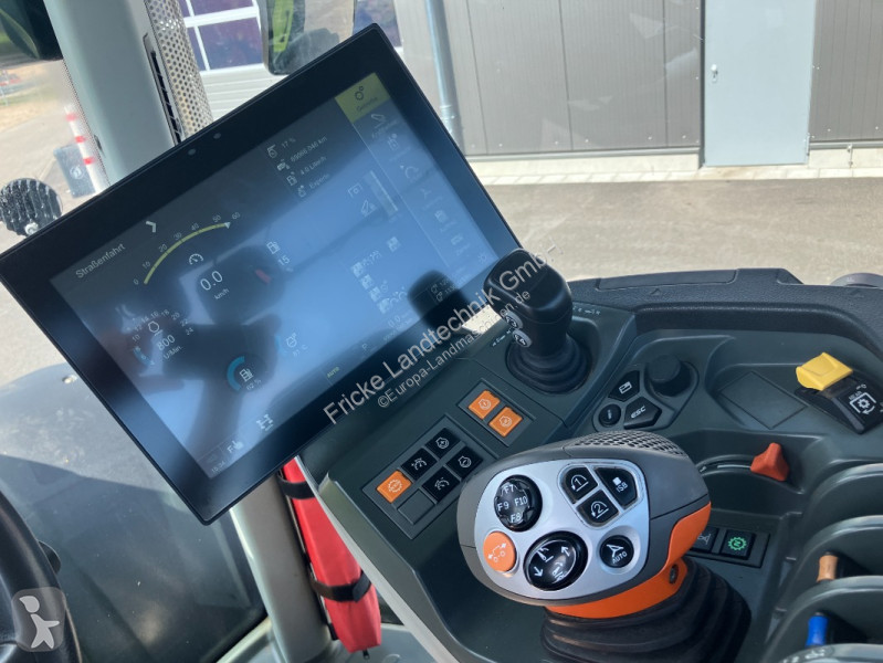 Lantbrukstraktor Claas  Axion 830 Cmatic Cebis